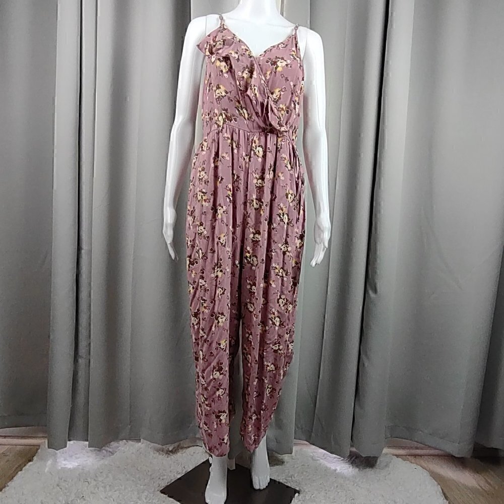 Xhilaration Mauve Floral Ruffle Strappy Cropped Wide Leg Jumpsuit Size Large